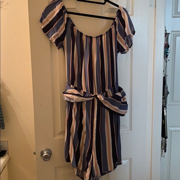 🆕High low romper. - Picture 3 of 5